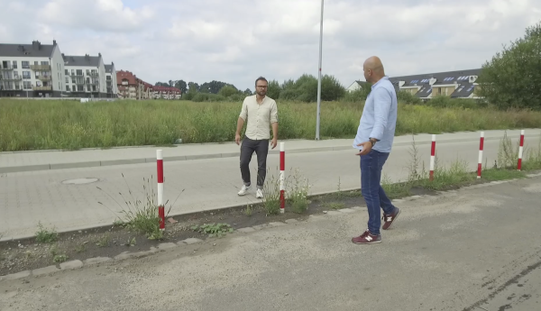 Równoległe drogi i żółte blokady